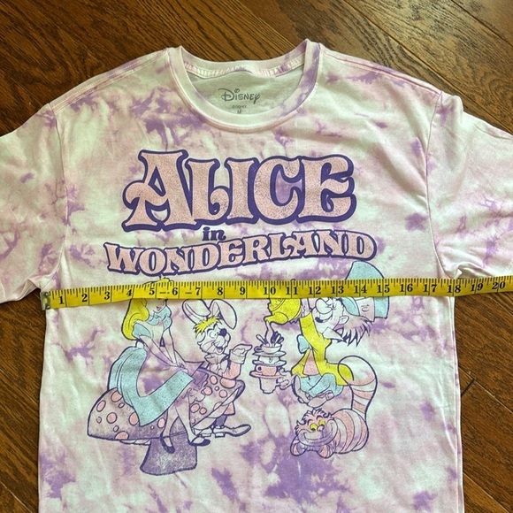Disney Alice in Wonderland women’s crew neck tshirt. Tie dye. Size medium - Picture 5 of 6